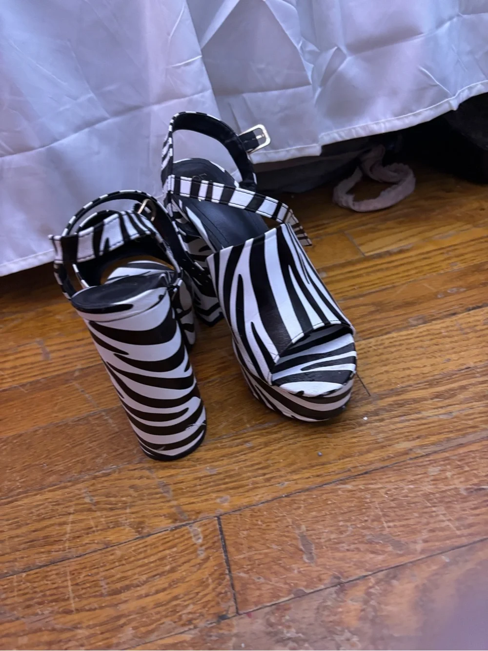 Dolls Kill Zebra-Print Peep-Toe Platform Sandals - Black & White